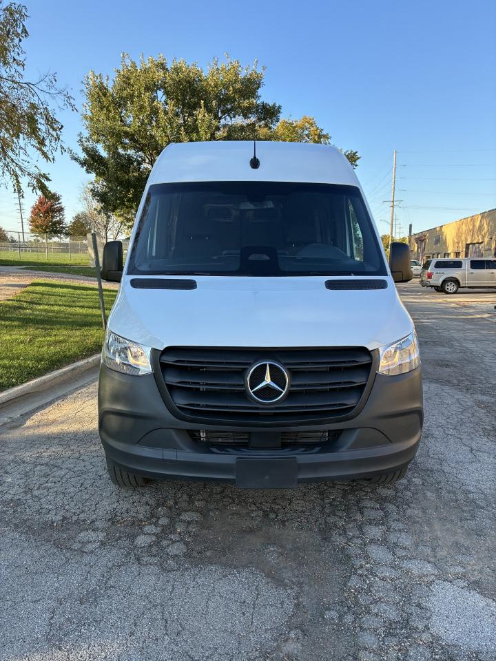 Mercedes-Benz Sprinter 2500 170-in. WB 2025