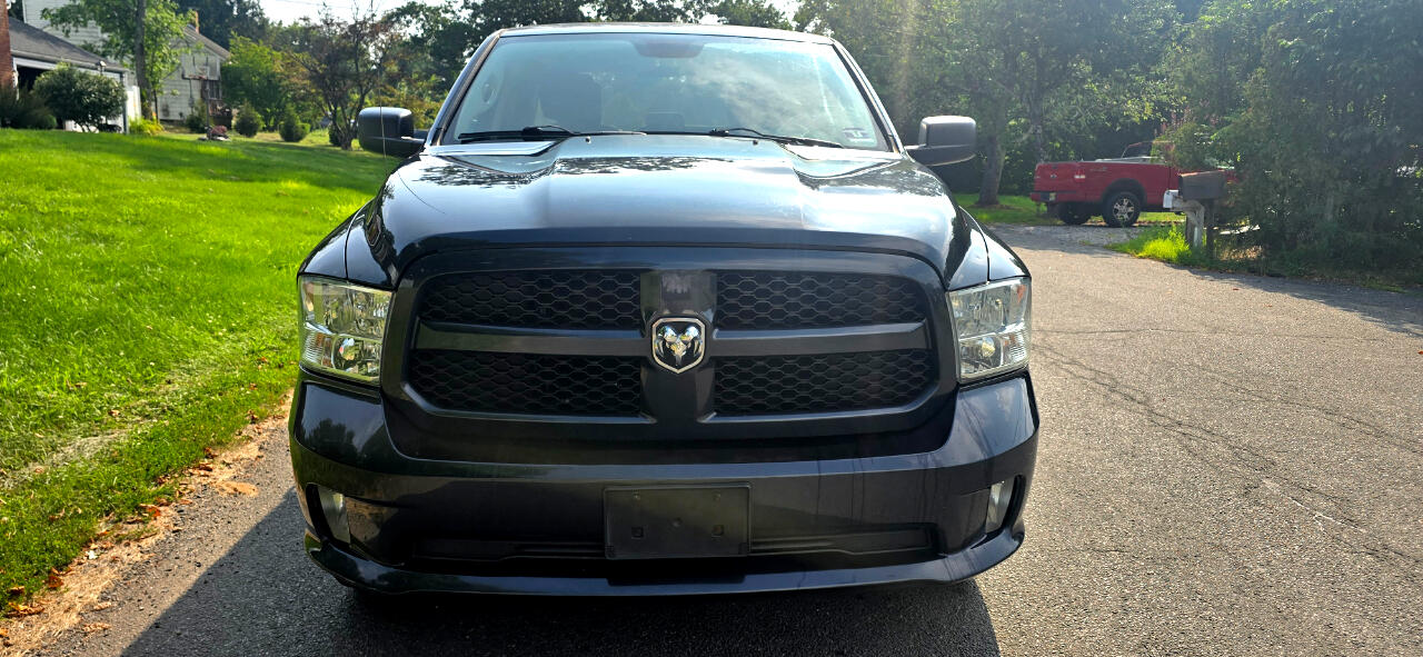 RAM 1500 Tradesman Quad Cab 4WD 2013 RAM 1500 Tradesman Quad Cab 4WD 2013