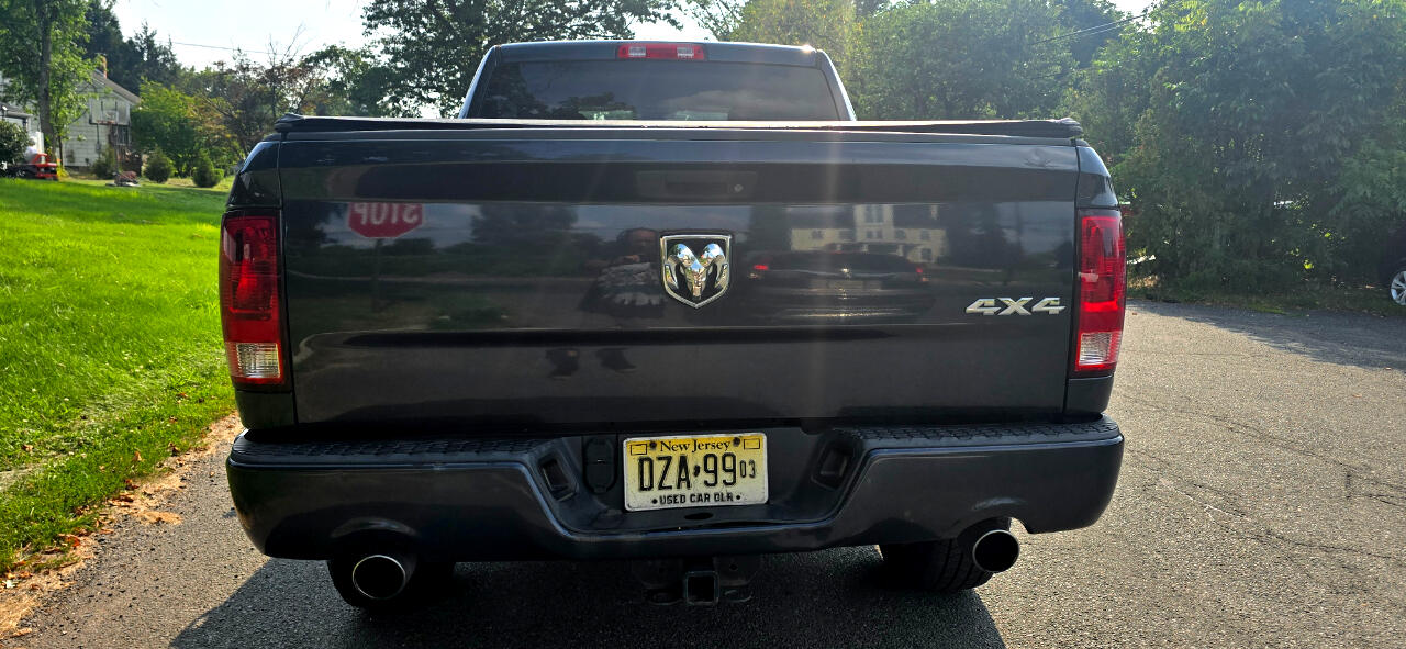 RAM 1500 Tradesman Quad Cab 4WD 2013 RAM 1500 Tradesman Quad Cab 4WD 2013