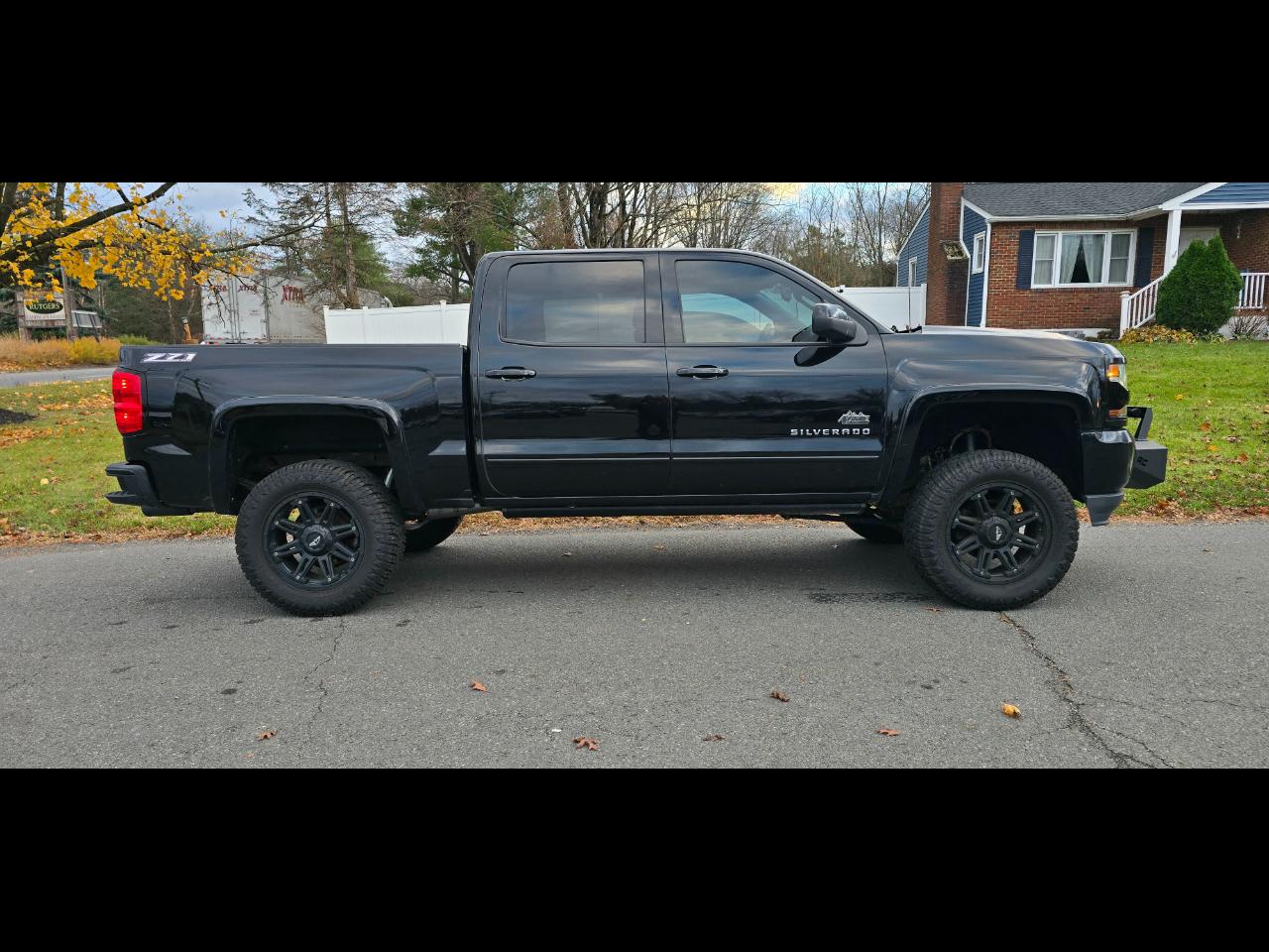 2018 Chevrolet Silverado 1500 LT Crew Cab 4WD