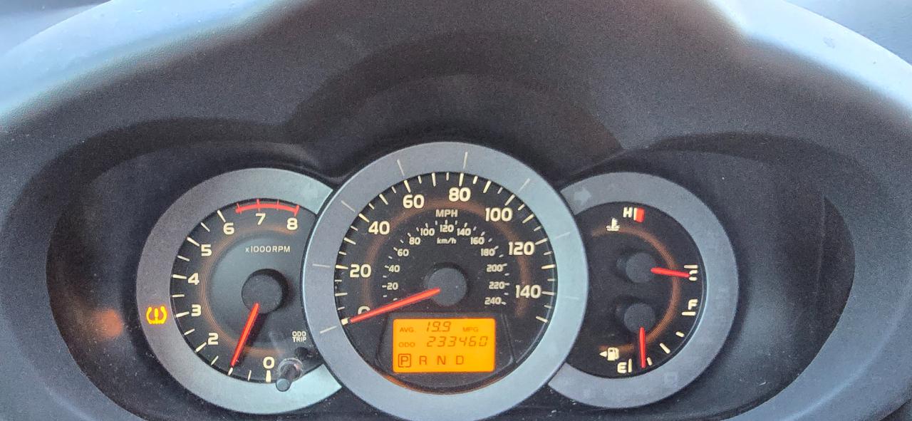 Toyota RAV4 Limited V6 4WD 2009