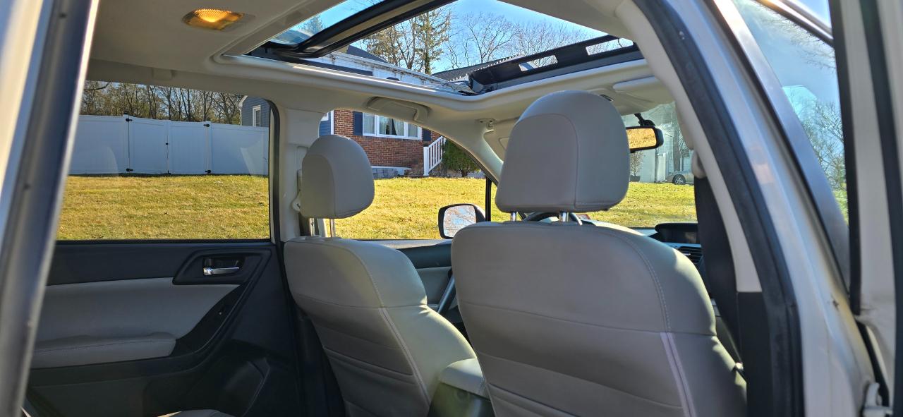 Subaru Forester 2.5i Limited 2014