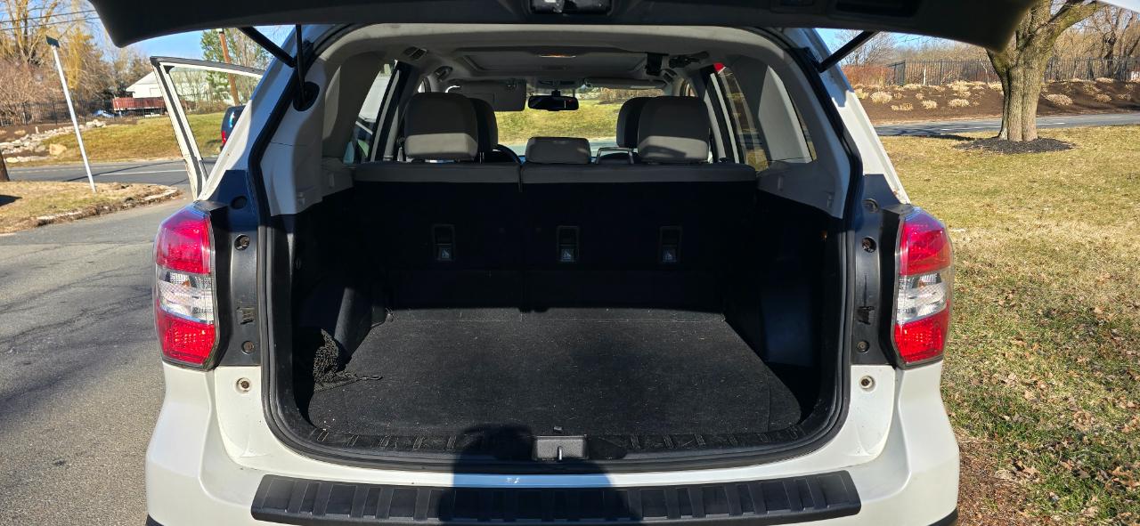 Subaru Forester 2.5i Limited 2014