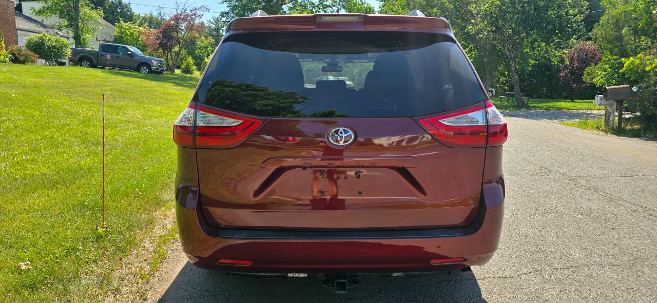 Toyota Sienna Limited Premium 7-Passenger 2019