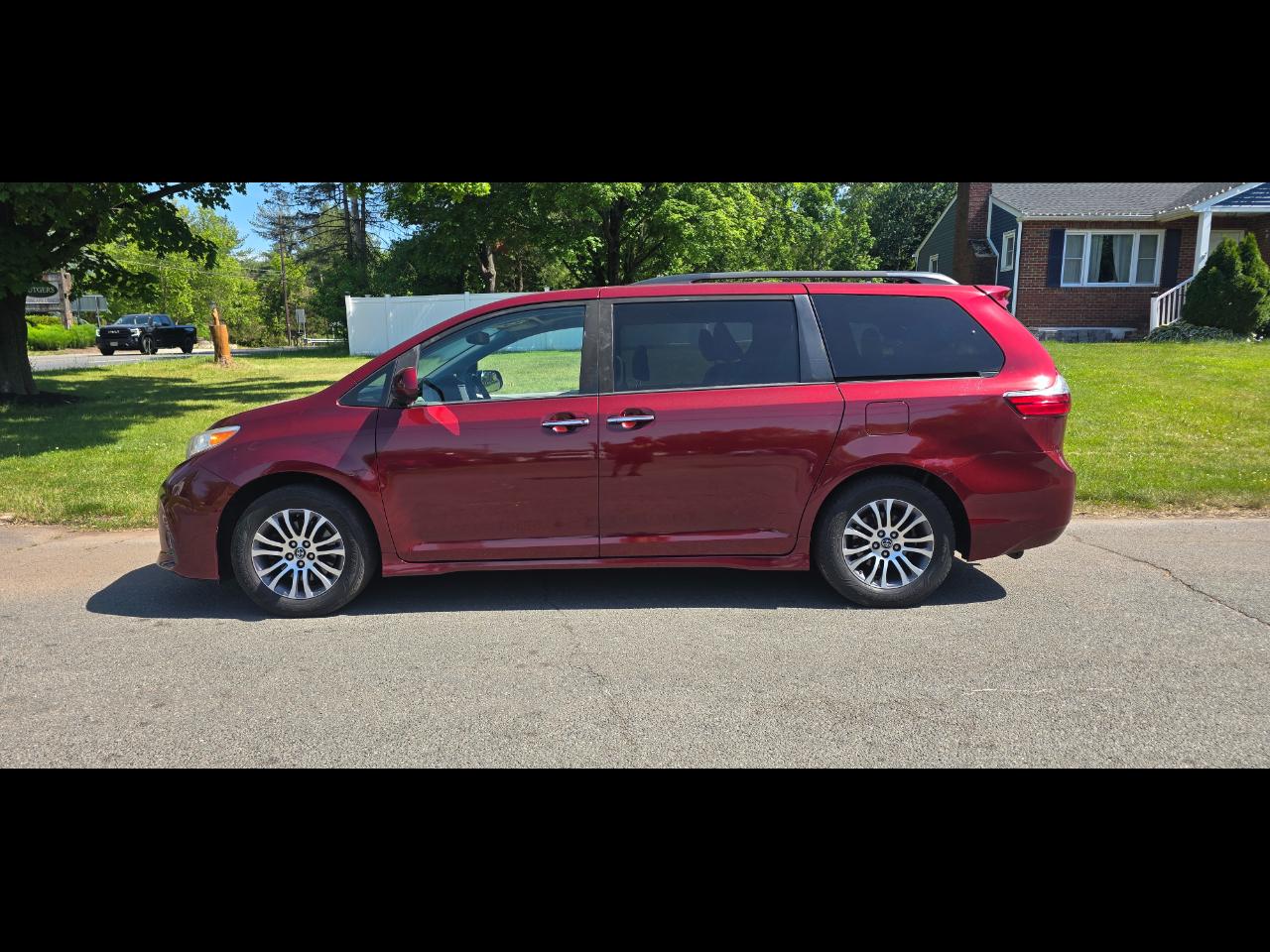 2019 Toyota Sienna Limited Premium 7-Passenger