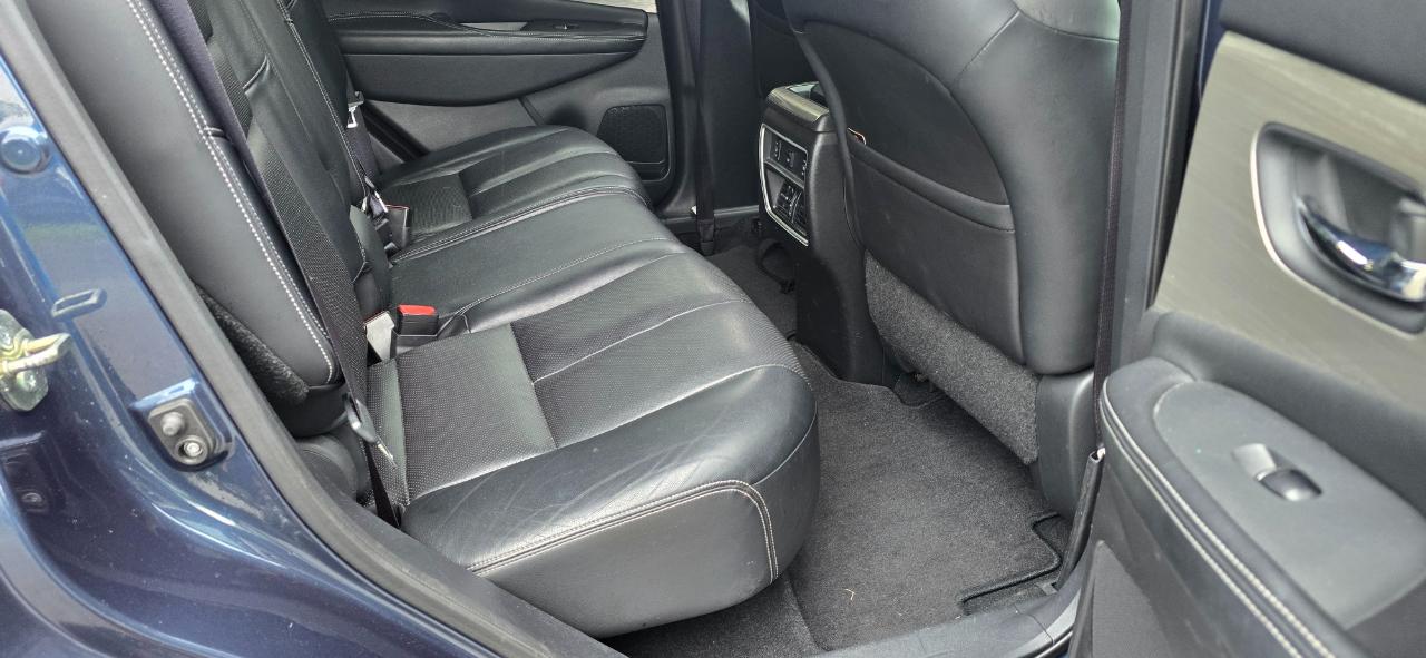Nissan Murano Platinum 4D SUV AWD 2015