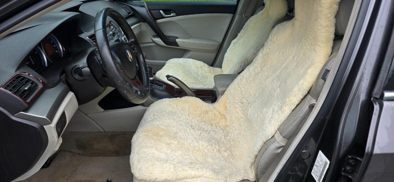 Acura TSX 5-speed AT 2010