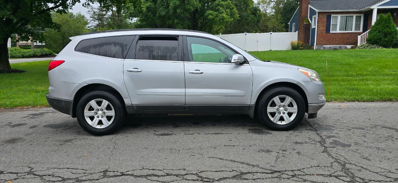 Chevrolet Traverse 2LT AWD 2012