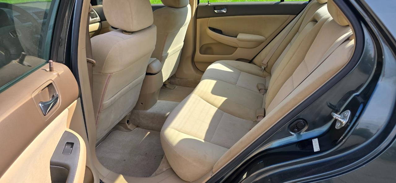 Honda Accord LX sedan AT 2004