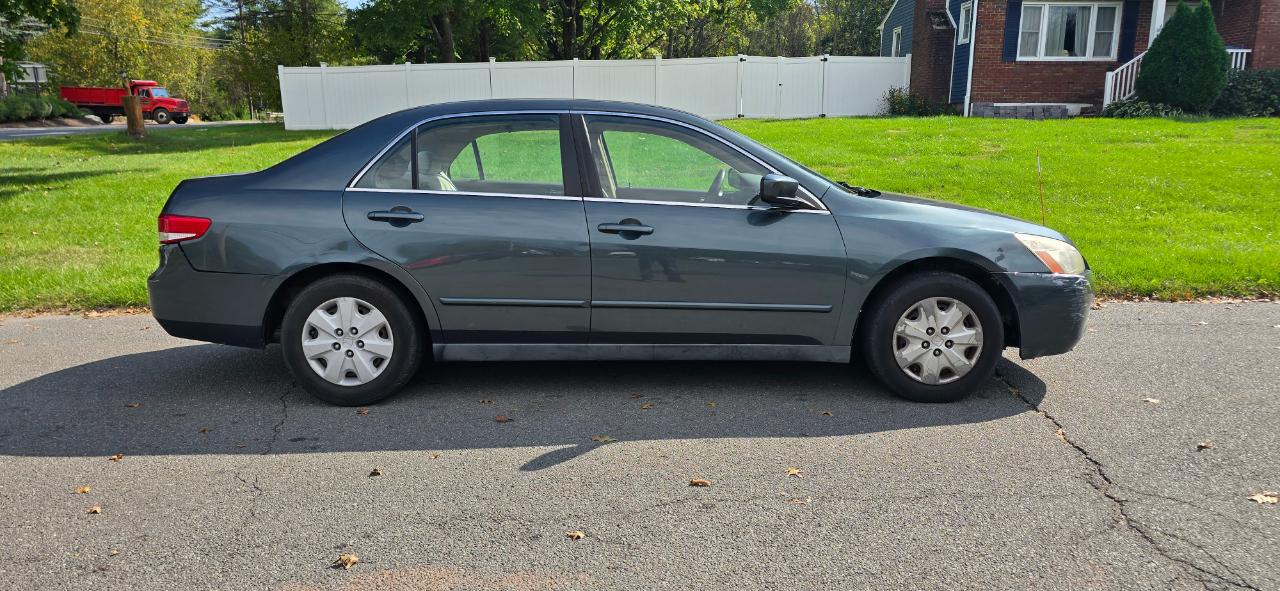 Honda Accord LX sedan AT 2004