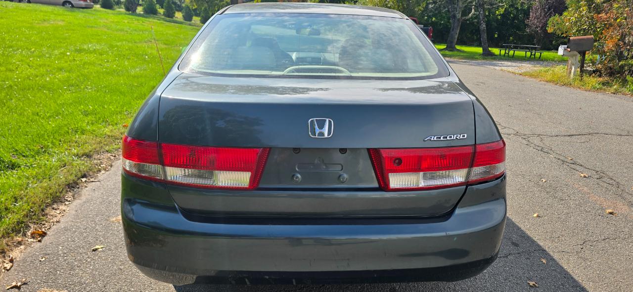 Honda Accord LX sedan AT 2004