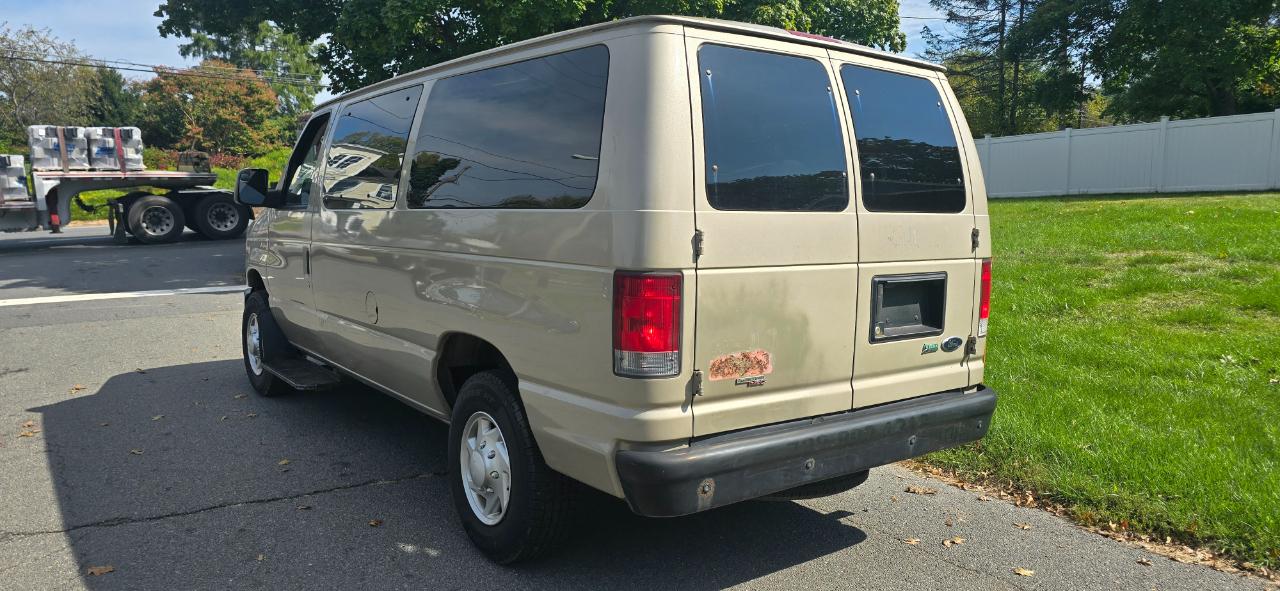 Ford Econoline E-250 2014