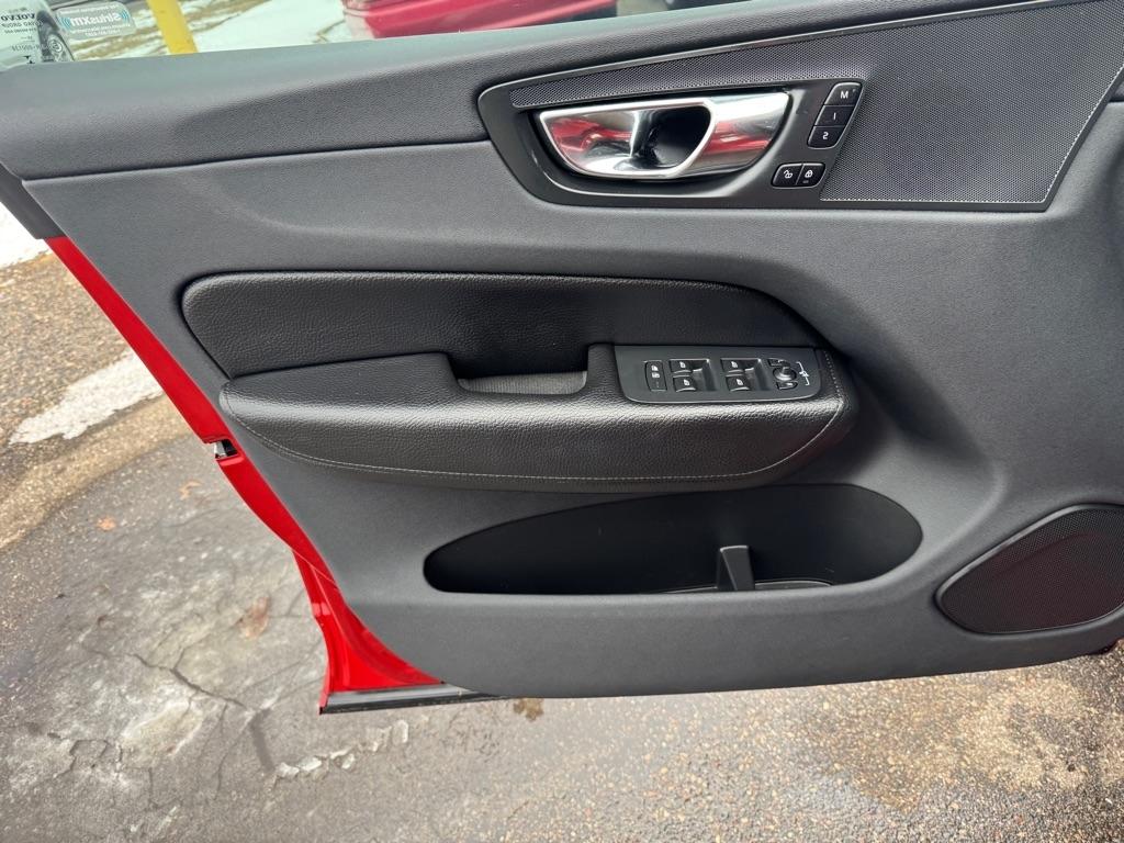 Volvo XC60 T5 AWD Momentum 2019