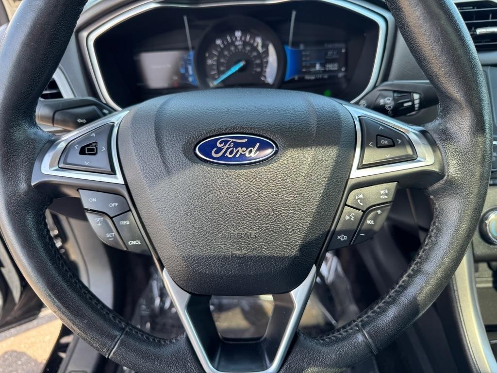 Ford Fusion Hybrid SE FWD 2017