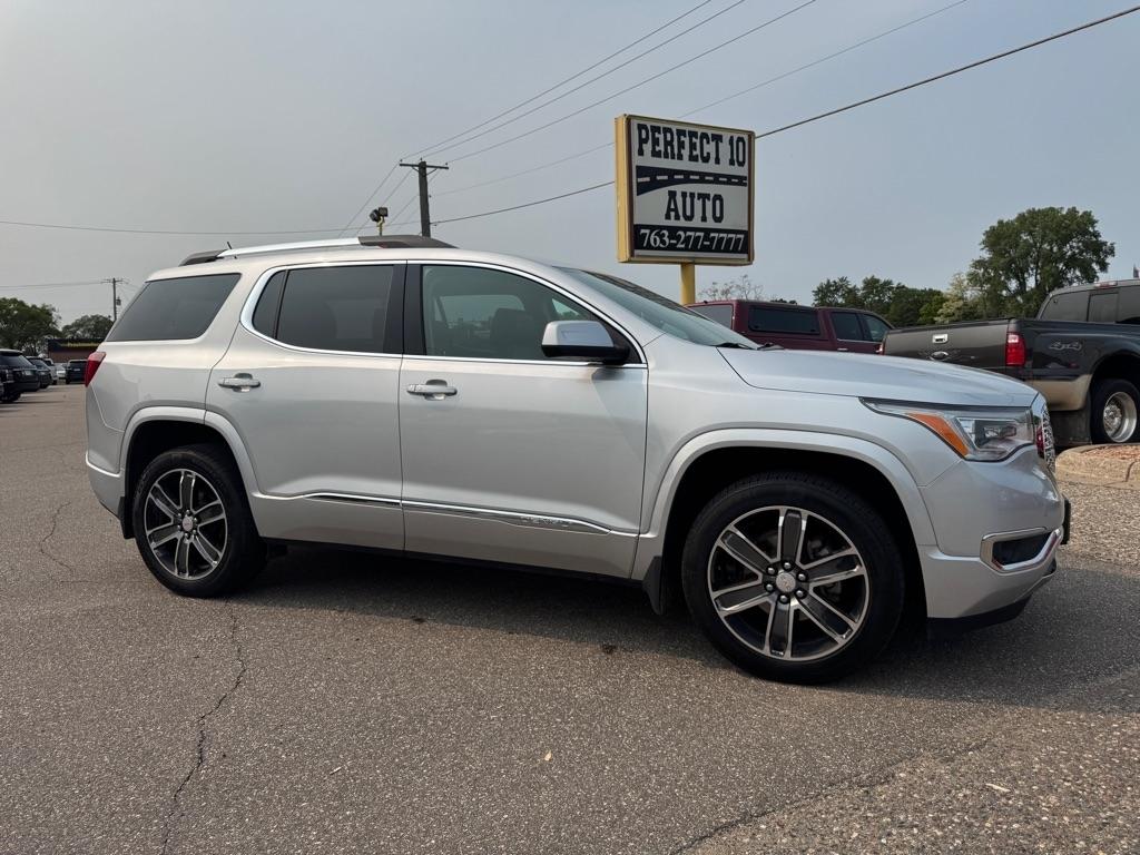 GMC Acadia AWD 4dr Denali 2017
