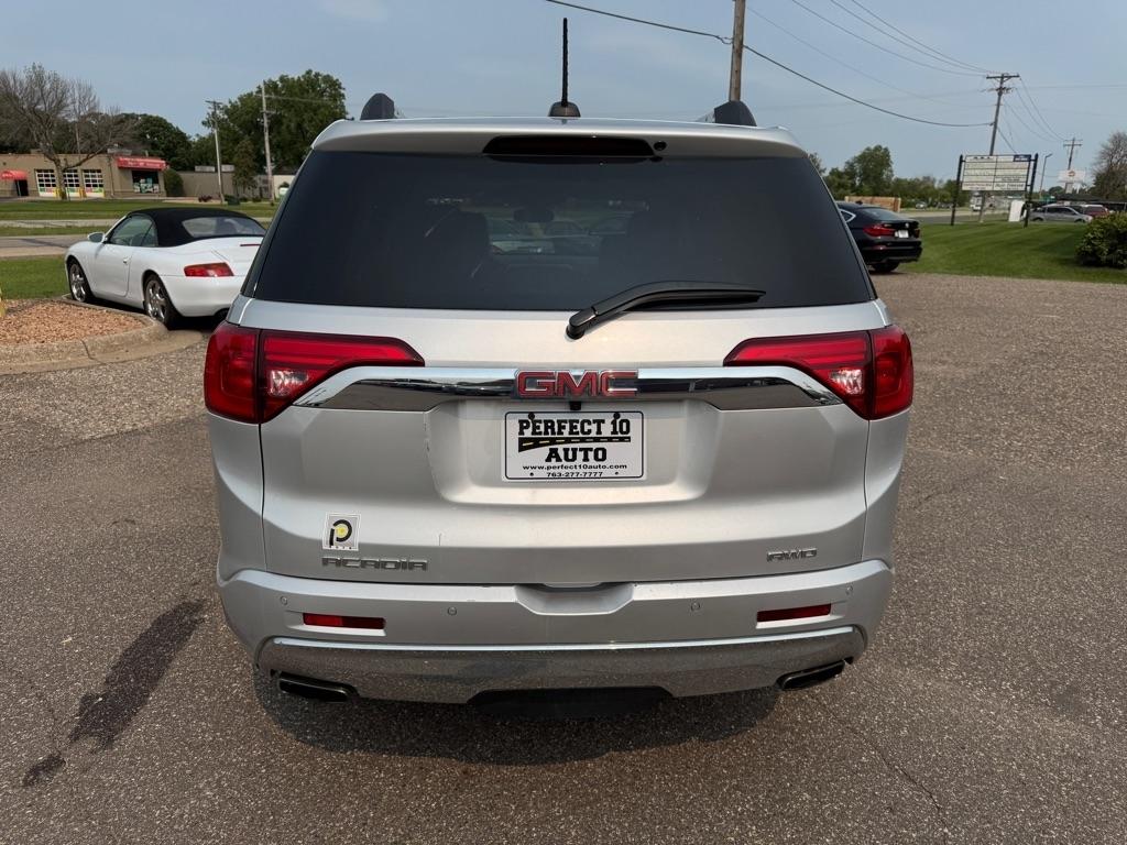 GMC Acadia AWD 4dr Denali 2017