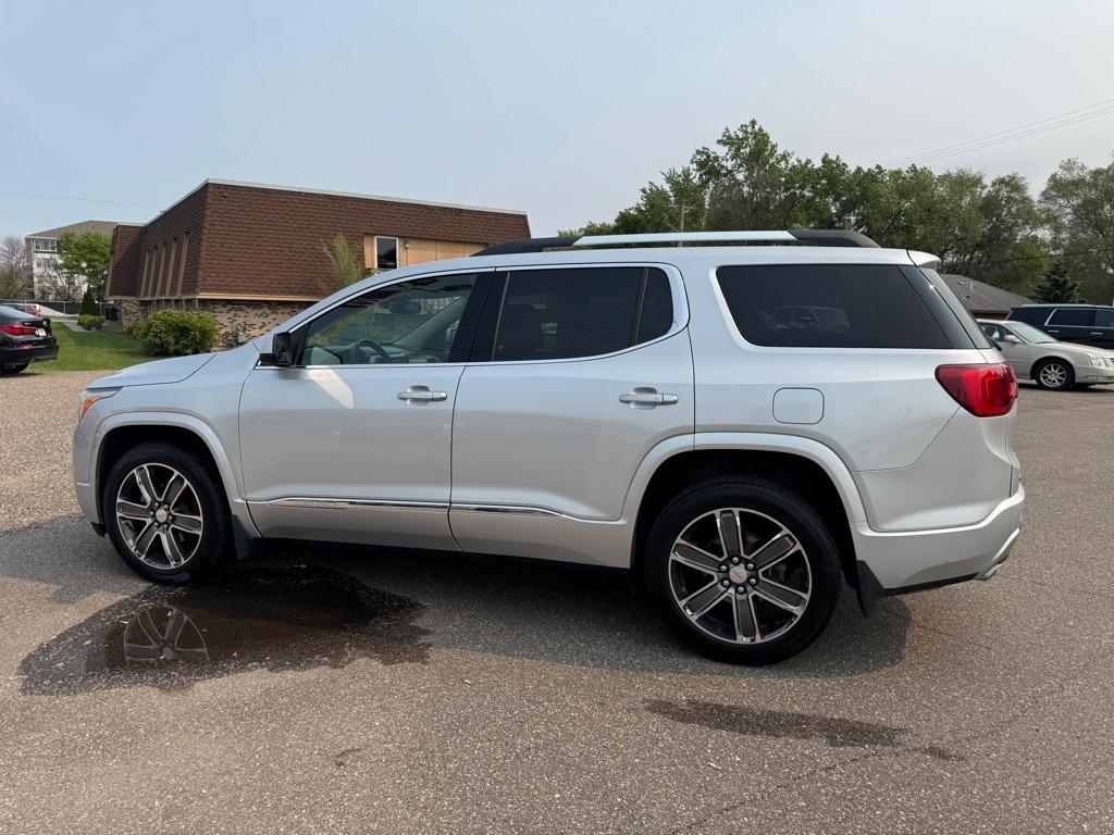 GMC Acadia AWD 4dr Denali 2017