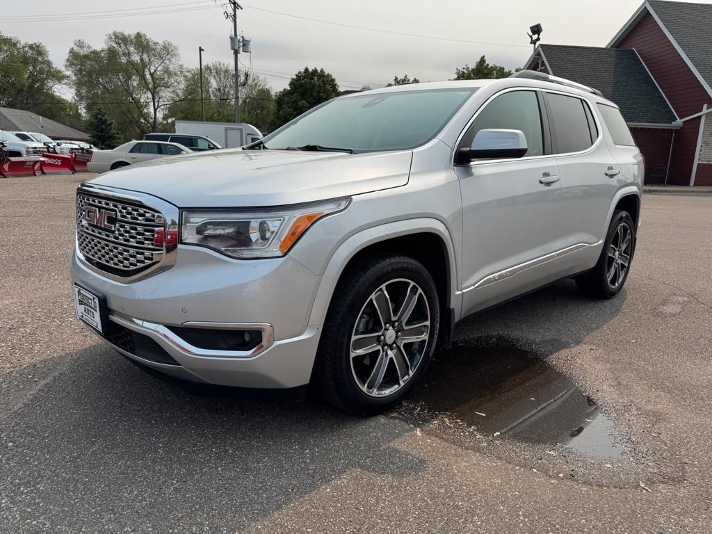 GMC Acadia AWD 4dr Denali 2017