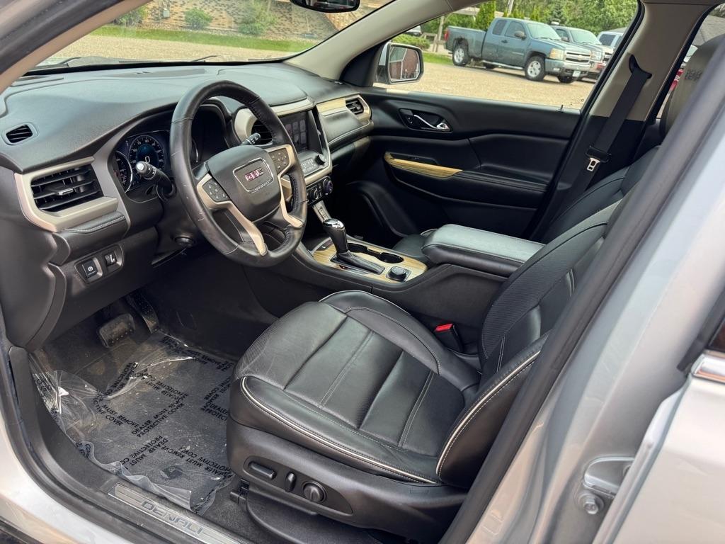 GMC Acadia AWD 4dr Denali 2017