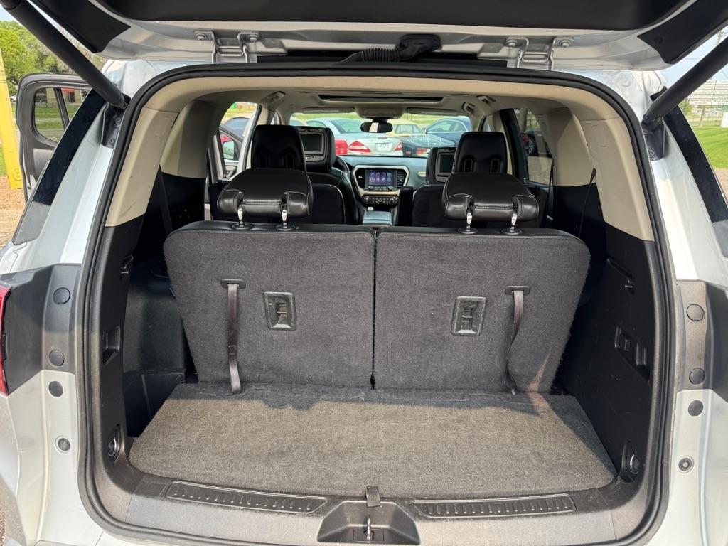 GMC Acadia AWD 4dr Denali 2017