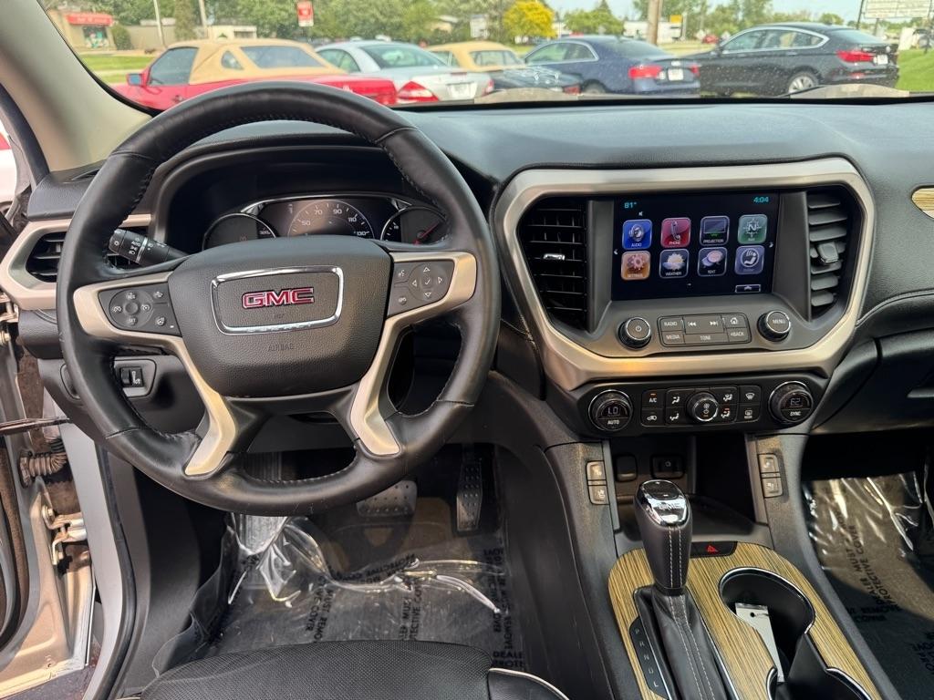GMC Acadia AWD 4dr Denali 2017