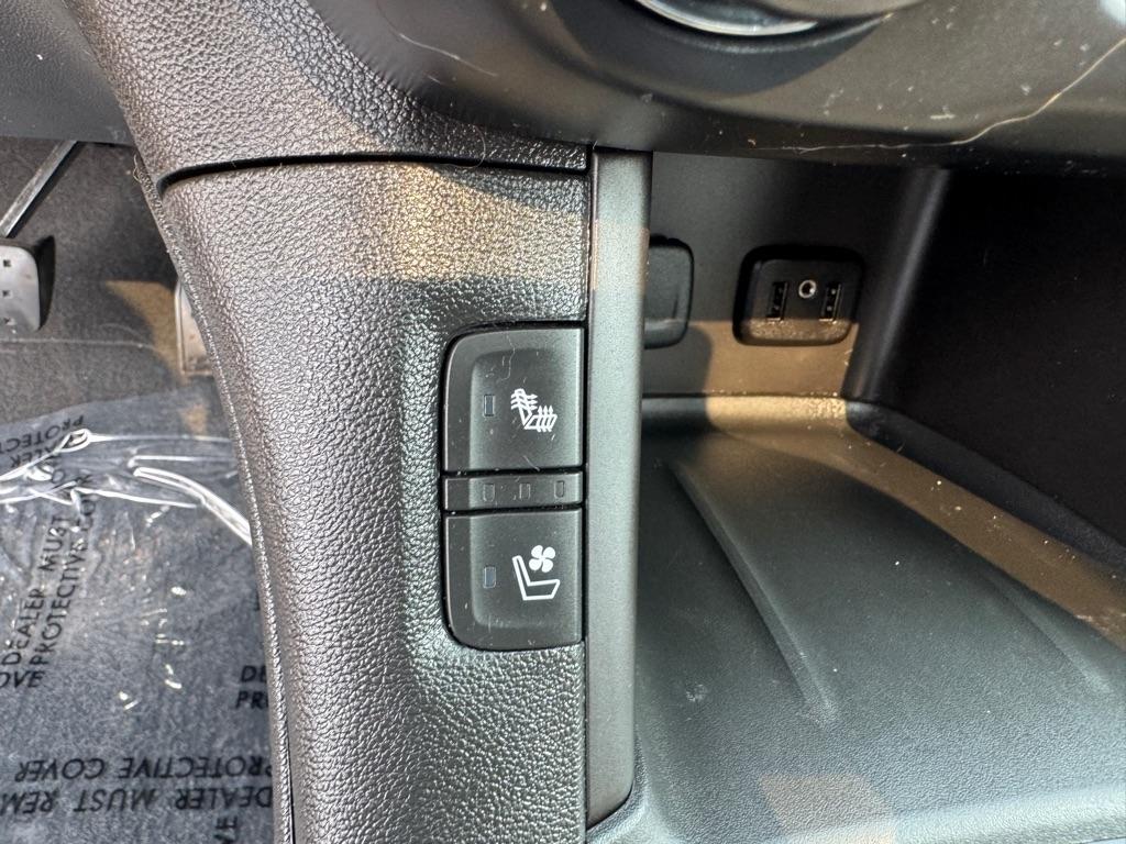 GMC Acadia AWD 4dr Denali 2017