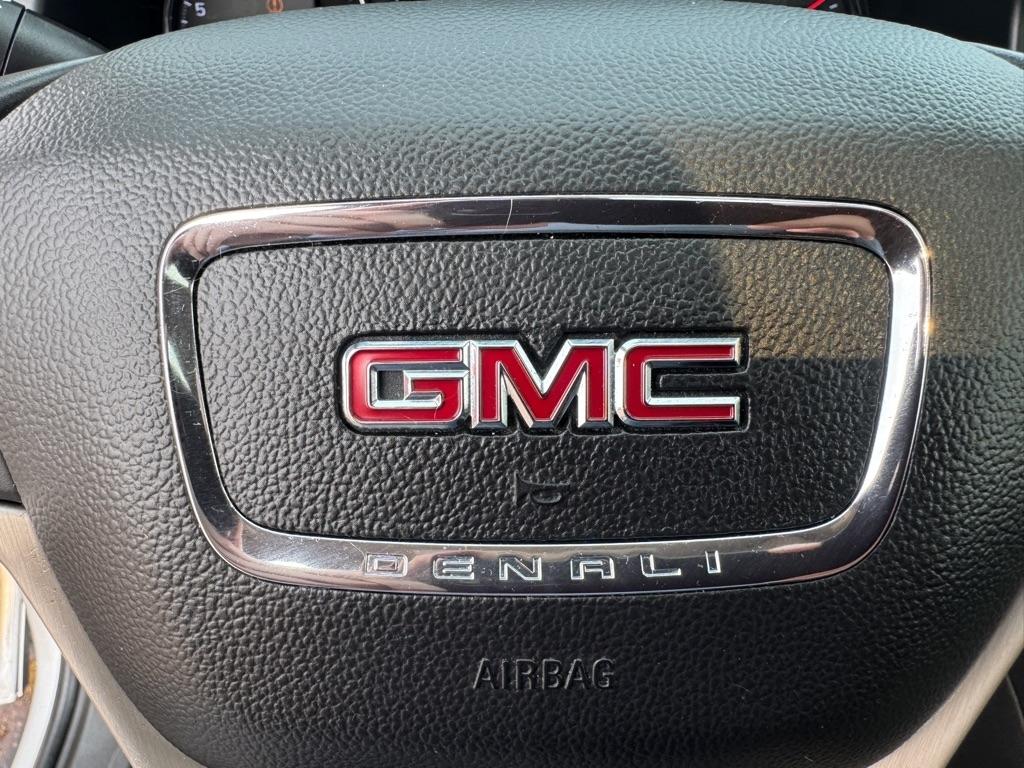 GMC Acadia AWD 4dr Denali 2017