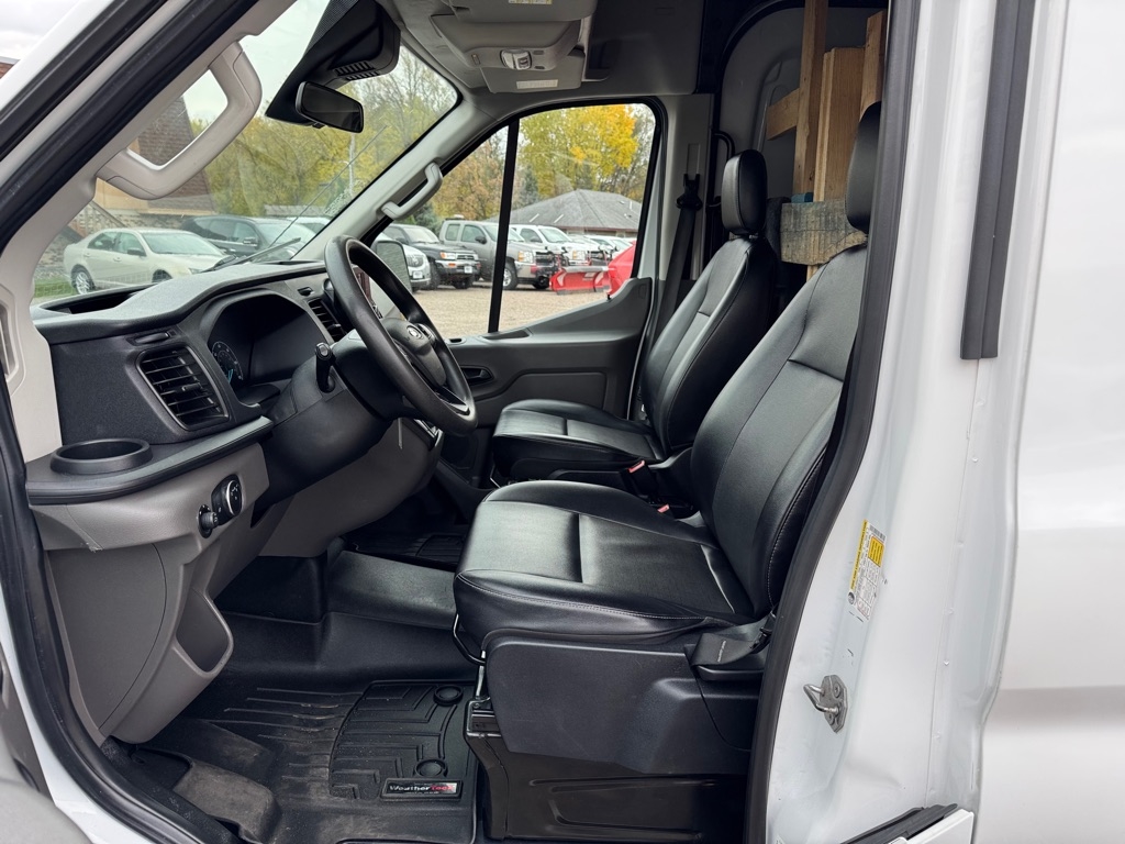 Ford Transit Cargo Van T-250 148" Hi Rf 9070 GVWR RWD 2020 Ford Transit Cargo Van T-250 148" Hi Rf 9070 GVWR RWD 2020