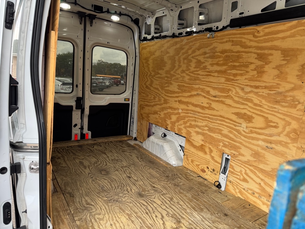 Ford Transit Cargo Van T-250 148" Hi Rf 9070 GVWR RWD 2020 Ford Transit Cargo Van T-250 148" Hi Rf 9070 GVWR RWD 2020