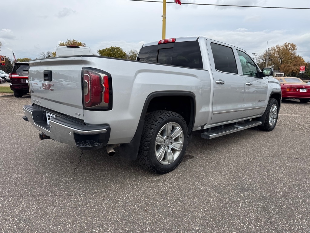 GMC Sierra 1500 4WD Crew Cab 143.5" SLT 2017 GMC Sierra 1500 4WD Crew Cab 143.5" SLT 2017
