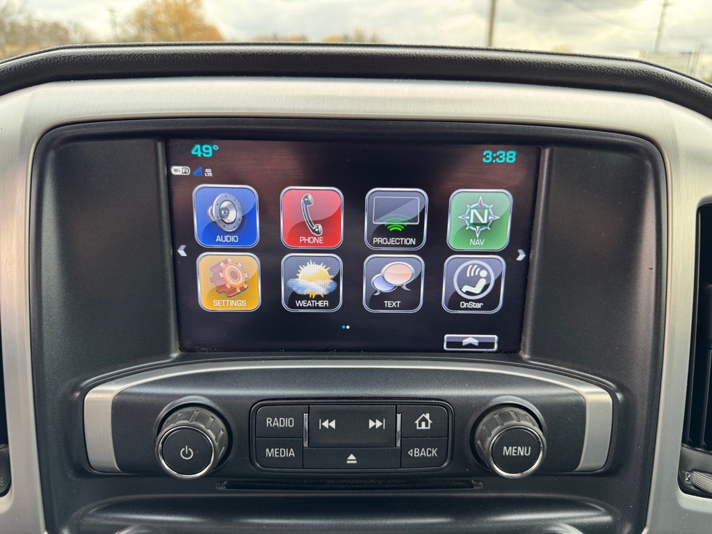 GMC Sierra 1500 4WD Crew Cab 143.5" SLT 2017 GMC Sierra 1500 4WD Crew Cab 143.5" SLT 2017