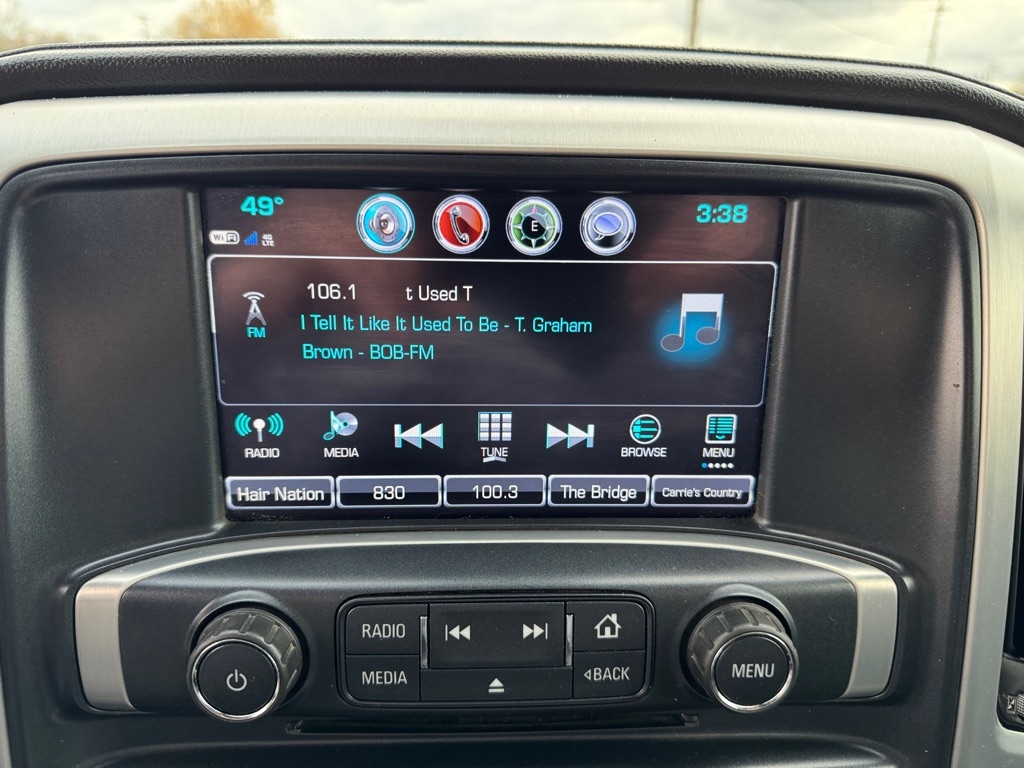 GMC Sierra 1500 4WD Crew Cab 143.5" SLT 2017 GMC Sierra 1500 4WD Crew Cab 143.5" SLT 2017