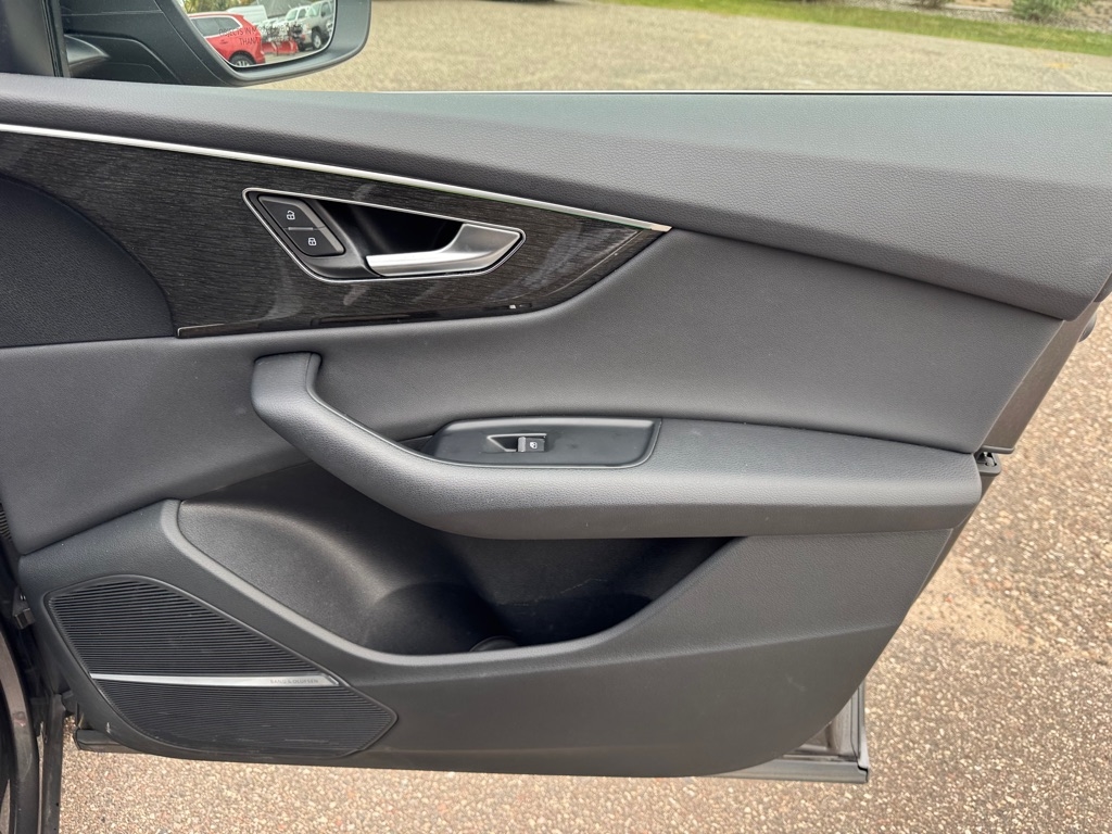 Audi Q8 Prestige 55 TFSI quattro 2019 Audi Q8 Prestige 55 TFSI quattro 2019