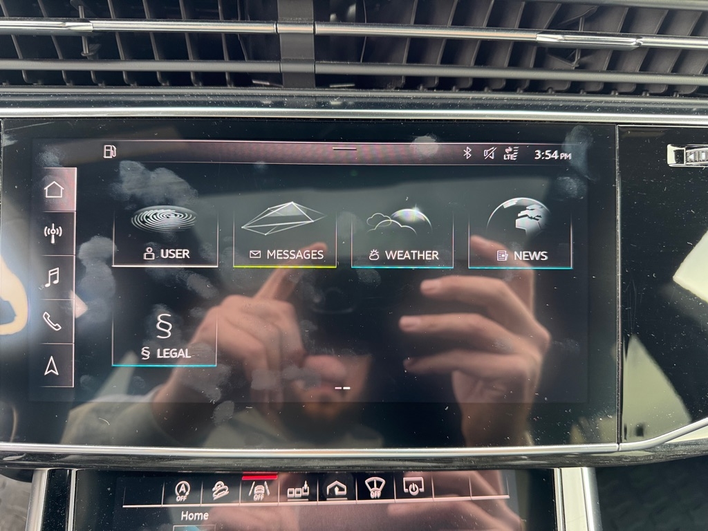 Audi Q8 Prestige 55 TFSI quattro 2019 Audi Q8 Prestige 55 TFSI quattro 2019