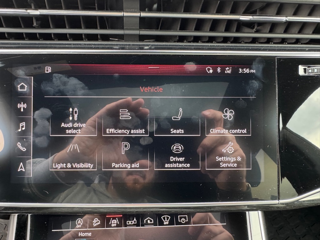 Audi Q8 Prestige 55 TFSI quattro 2019 Audi Q8 Prestige 55 TFSI quattro 2019