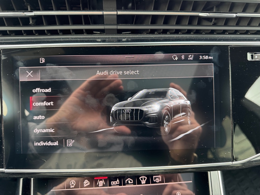 Audi Q8 Prestige 55 TFSI quattro 2019 Audi Q8 Prestige 55 TFSI quattro 2019