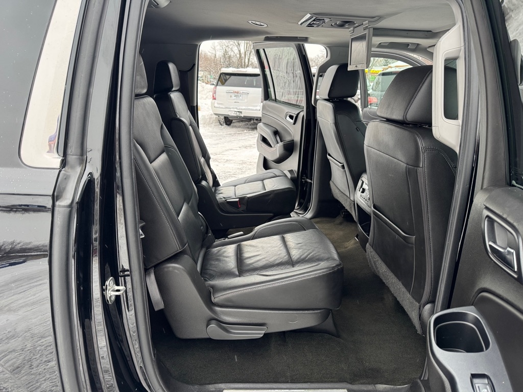 GMC Yukon XL 4WD 4dr SLT 2017