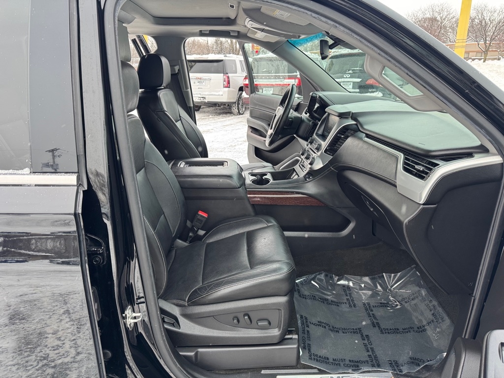 GMC Yukon XL 4WD 4dr SLT 2017