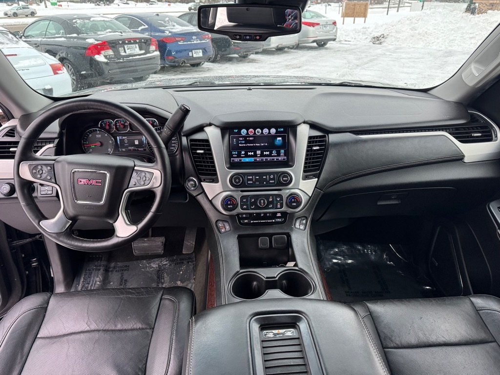 GMC Yukon XL 4WD 4dr SLT 2017