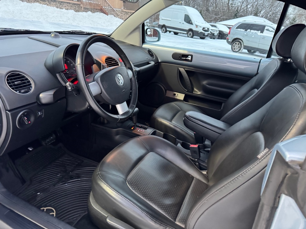 Volkswagen New Beetle Convertible 2dr Auto S 2009