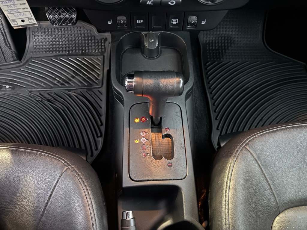 Volkswagen New Beetle Convertible 2dr Auto S 2009