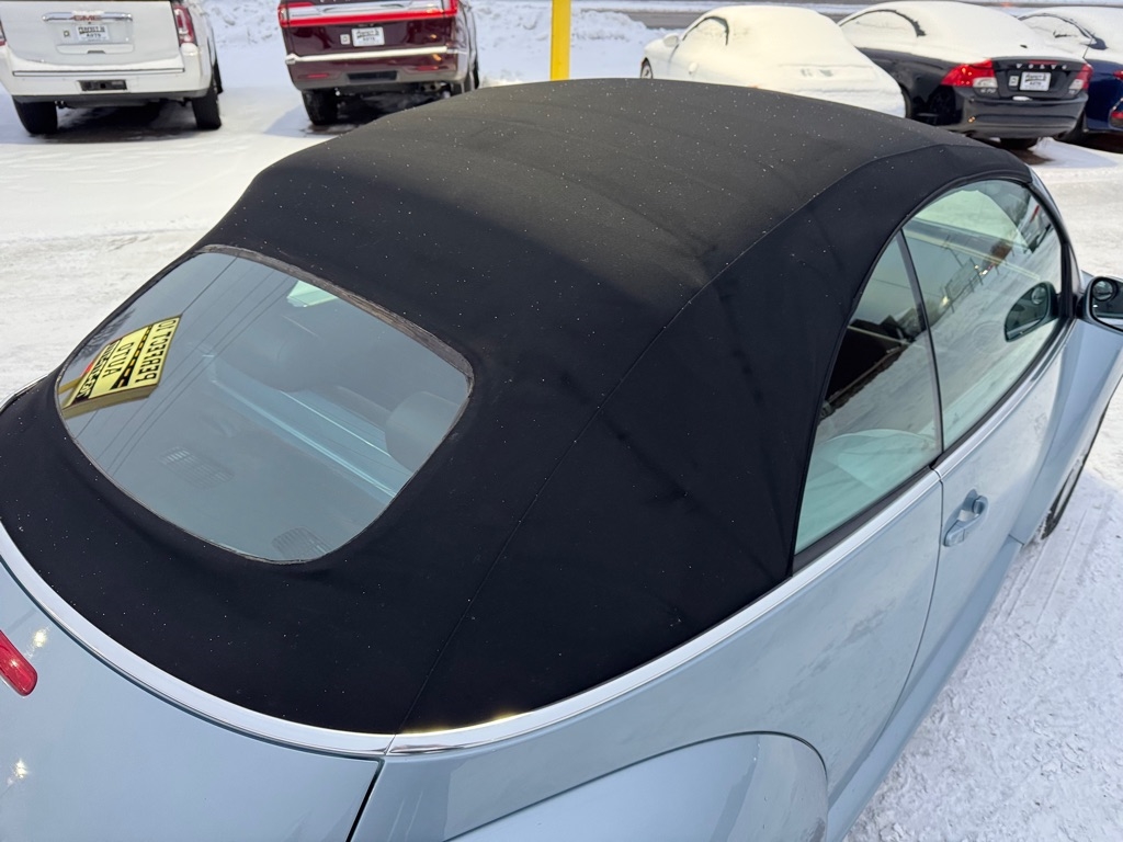 Volkswagen New Beetle Convertible 2dr Auto S 2009