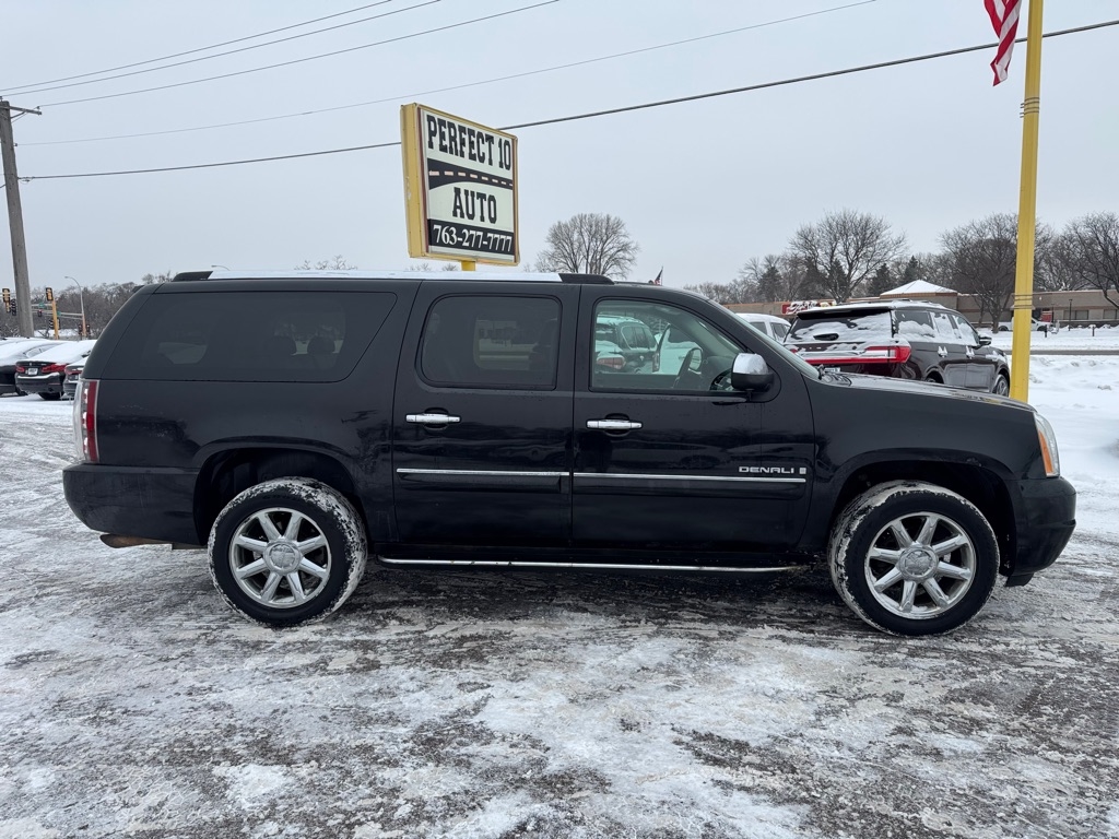 GMC Yukon XL Denali AWD 4dr 1500 2008