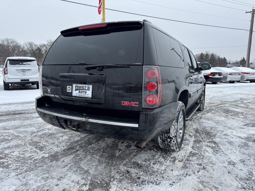 GMC Yukon XL Denali AWD 4dr 1500 2008