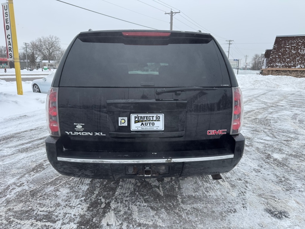 GMC Yukon XL Denali AWD 4dr 1500 2008