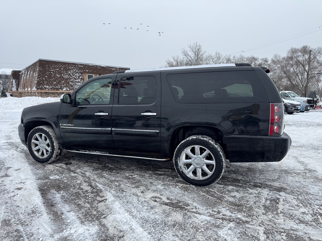 GMC Yukon XL Denali AWD 4dr 1500 2008