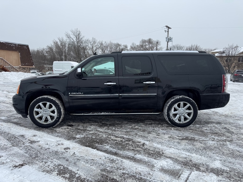 GMC Yukon XL Denali AWD 4dr 1500 2008