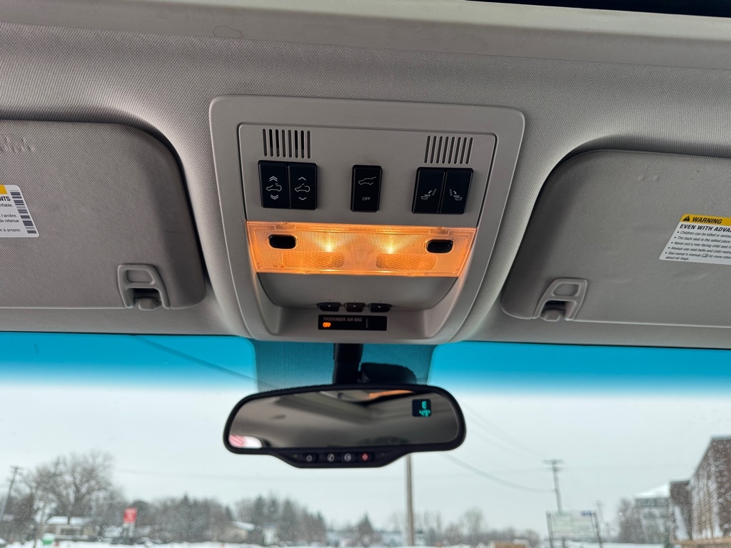 GMC Yukon XL Denali AWD 4dr 1500 2008