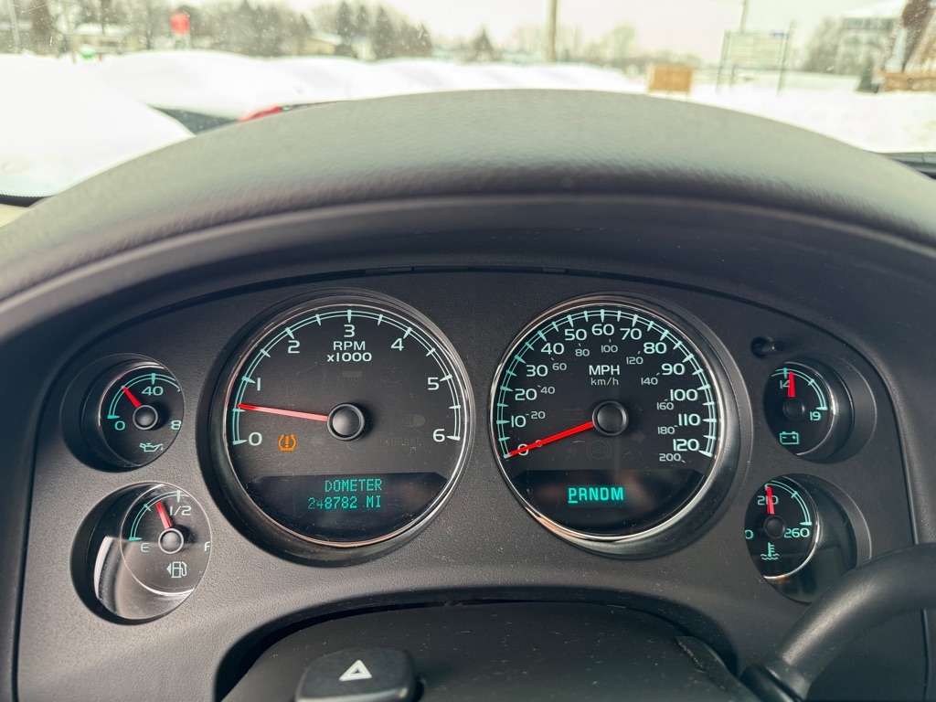 GMC Yukon XL Denali AWD 4dr 1500 2008