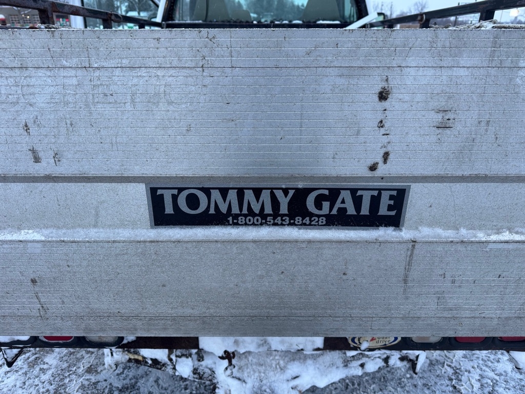 Ford Super Duty F-350 SRW 4WD Reg Cab 137" XLT 2008